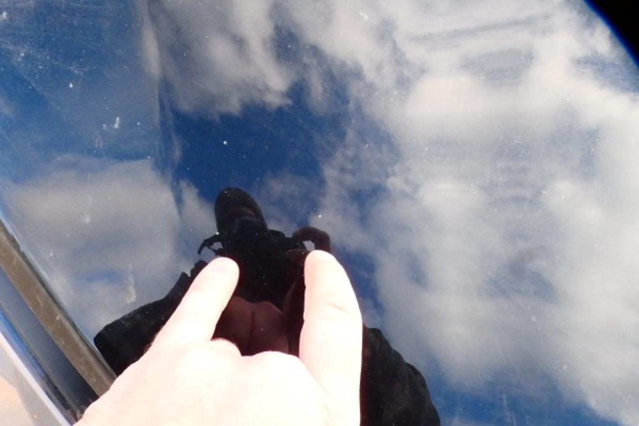 2024 Chrysler Grand Caravan SXT 2WD w/Htd cloth, Htd wheel, NAV, BUC - Photo #30