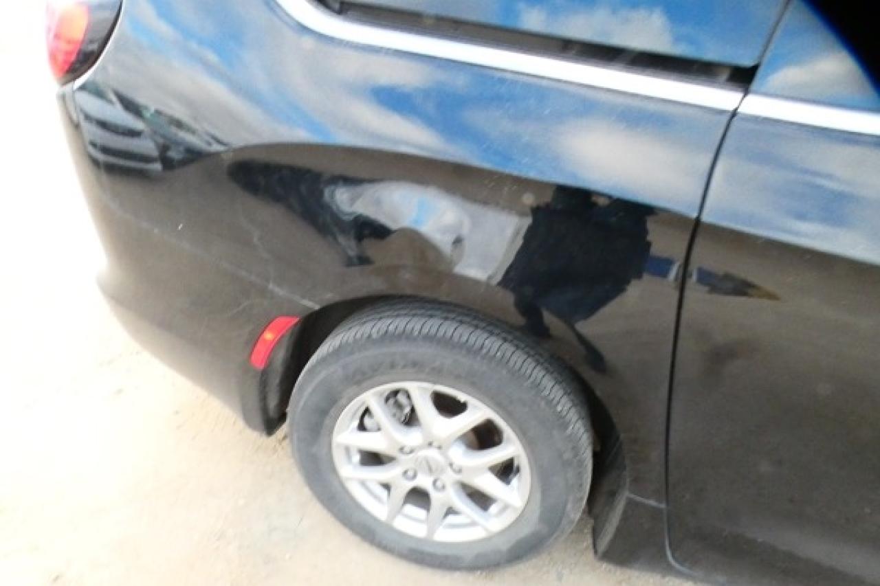 2024 Chrysler Grand Caravan SXT 2WD w/Htd cloth, Htd wheel, NAV, BUC - Photo #35