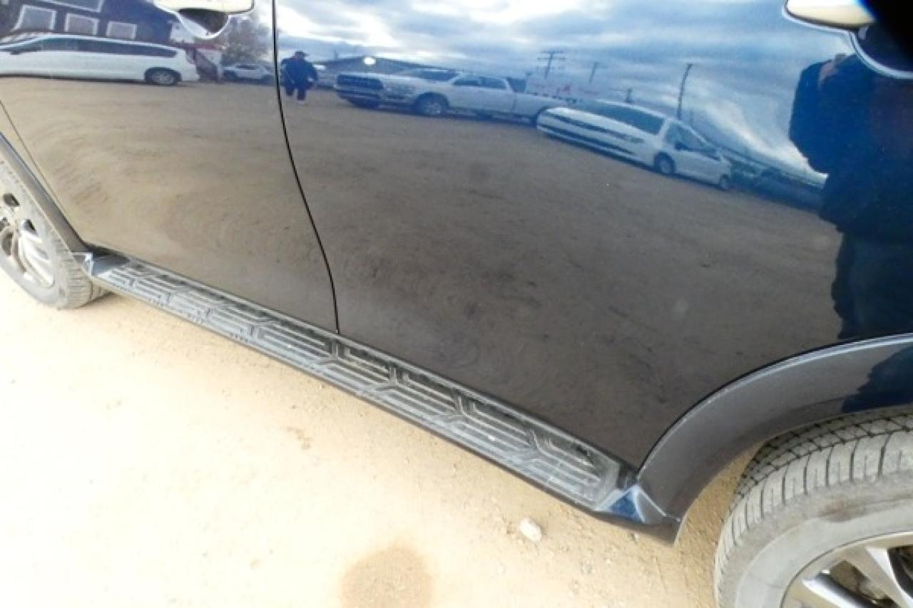 2023 Nissan Armada Platinum 4X4 w/H&C Leather, S/R, NAV, BUC - Photo #19