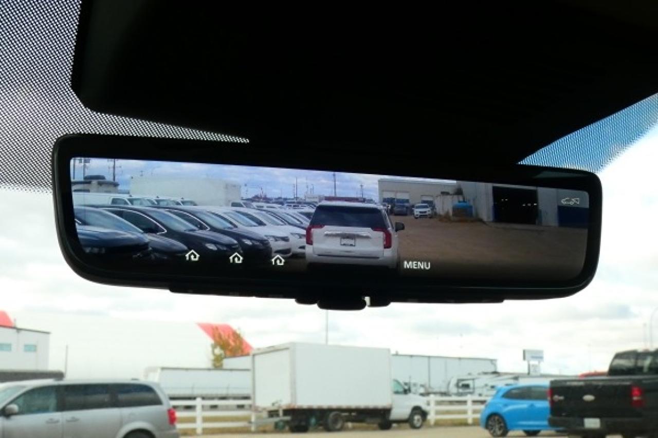 2023 Nissan Armada Platinum 4X4 w/H&C Leather, S/R, NAV, BUC - Photo #16