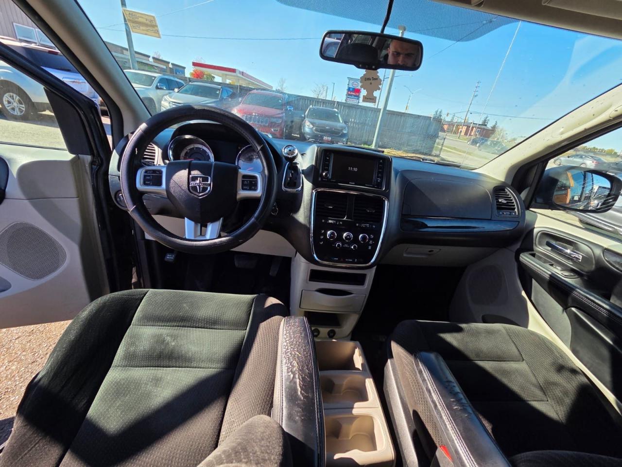 2017 Dodge Grand Caravan  - Photo #14