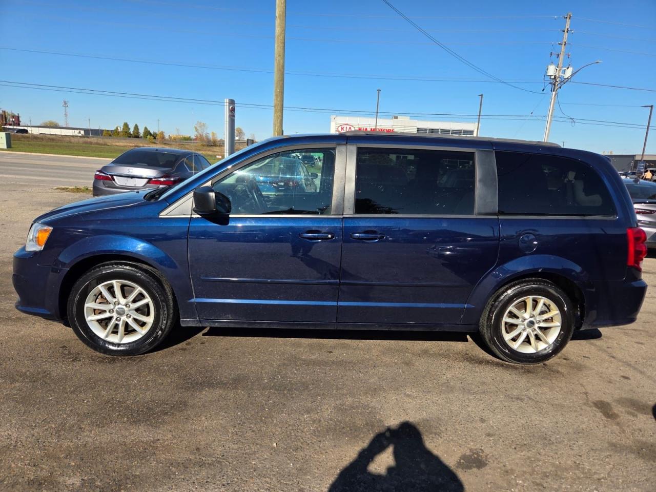2017 Dodge Grand Caravan  - Photo #2