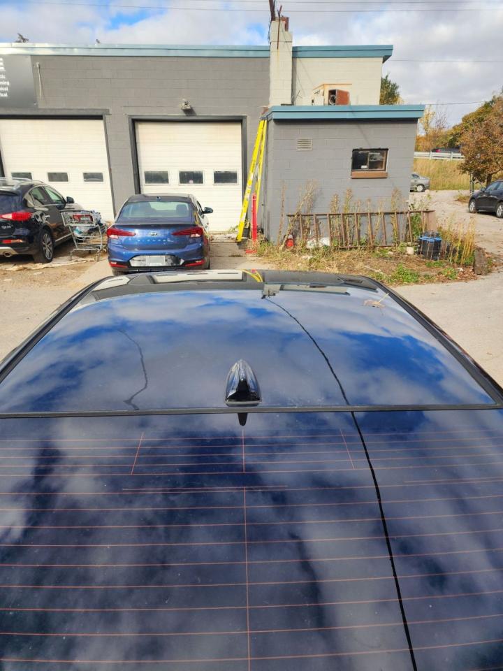 2016 Hyundai Elantra GLS l Clean Carfax l No Accidents l Affordable