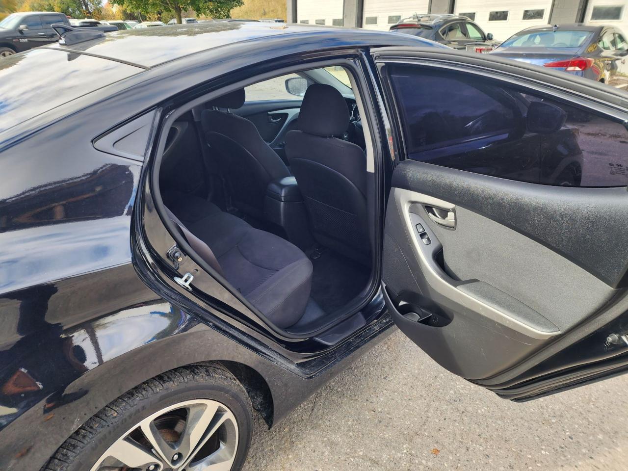 2016 Hyundai Elantra GLS l Clean Carfax l No Accidents l Affordable