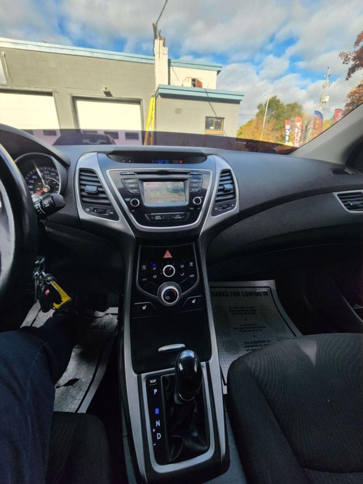 2016 Hyundai Elantra GLS l Clean Carfax l No Accidents l Affordable