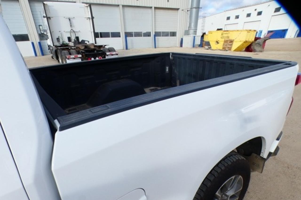 2021 Chevrolet Silverado 1500 RST Z71 w/Htd cloth, BUC - Photo #15