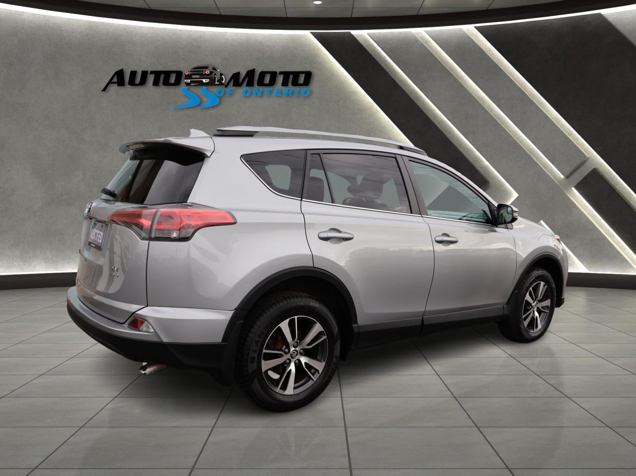 2018 Toyota RAV4 LE AWD CERTIFIED CAMERA BLUETOOTH HEATED LANE CHANGES CRUISE ALLOYS - Photo #5
