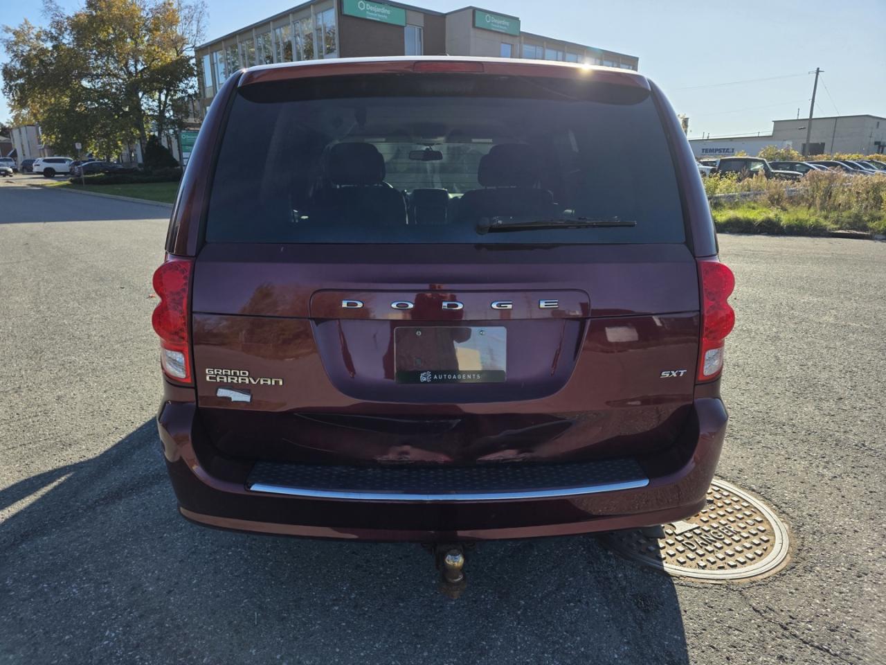 2017 Dodge Grand Caravan SE - Photo #4
