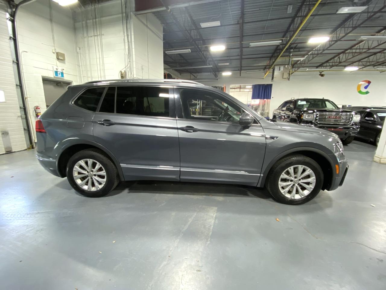 2019 Volkswagen Tiguan R LINE - Photo #6