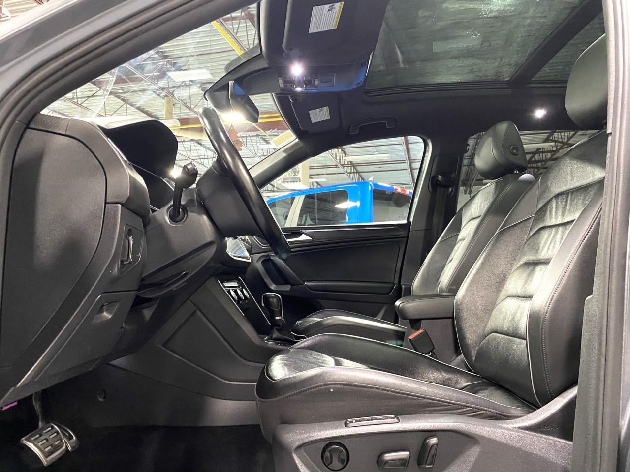2019 Volkswagen Tiguan R LINE - Photo #12