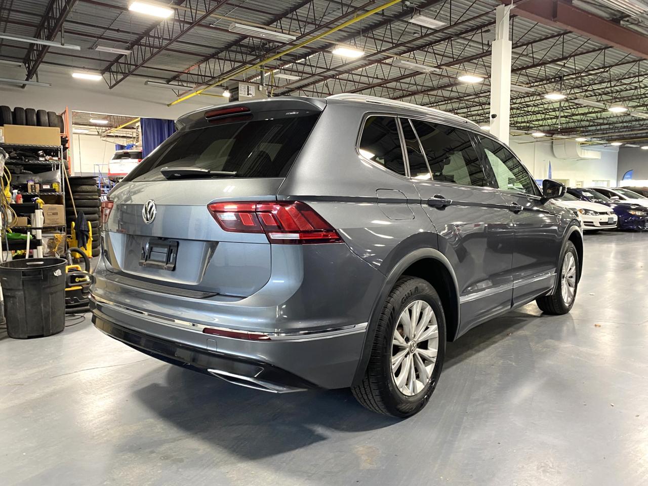 2019 Volkswagen Tiguan R LINE - Photo #5