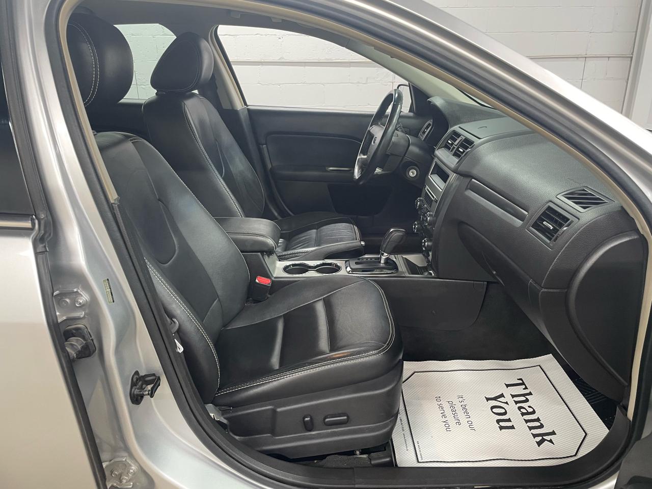 2012 Ford Fusion SEL Photo11