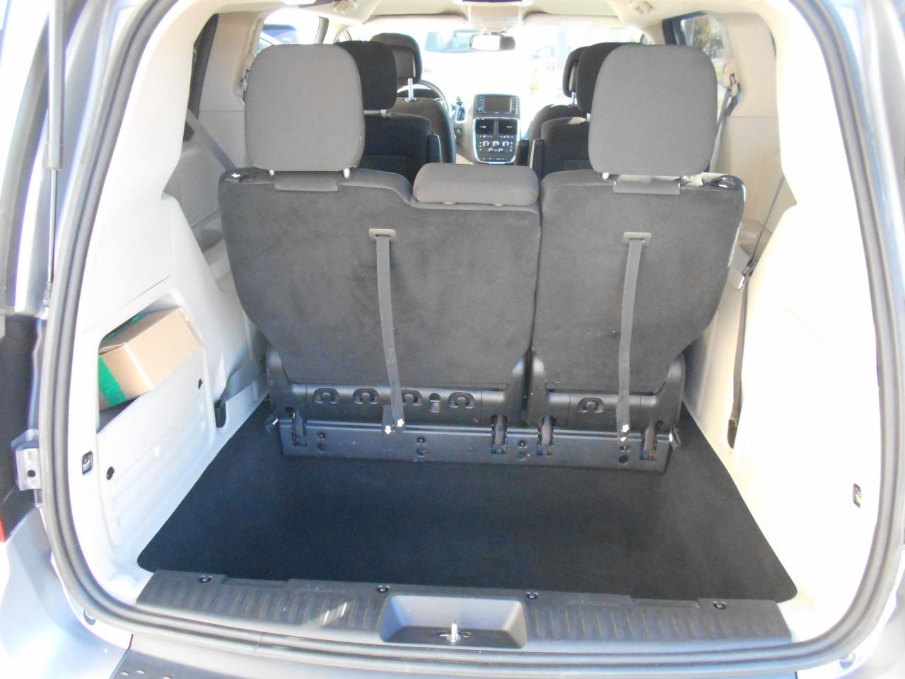 2020 Dodge Grand Caravan SXT PLUS Photo