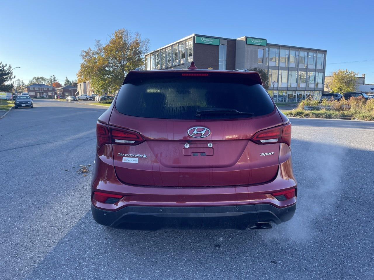 2017 Hyundai Santa Fe Sport 2.4 FWD - Photo #4