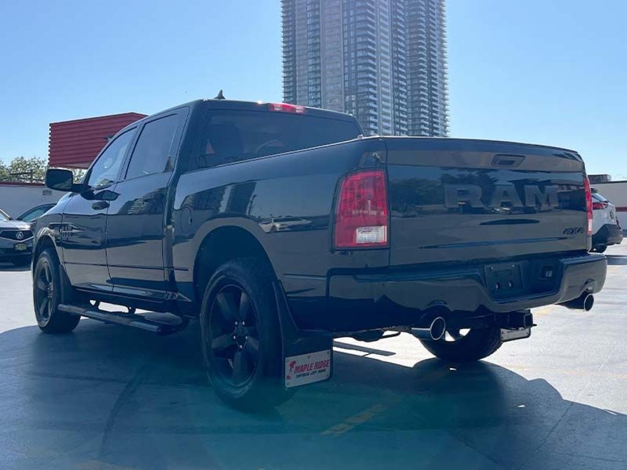 2020 RAM 1500 Classic EXPRESS - Photo #5