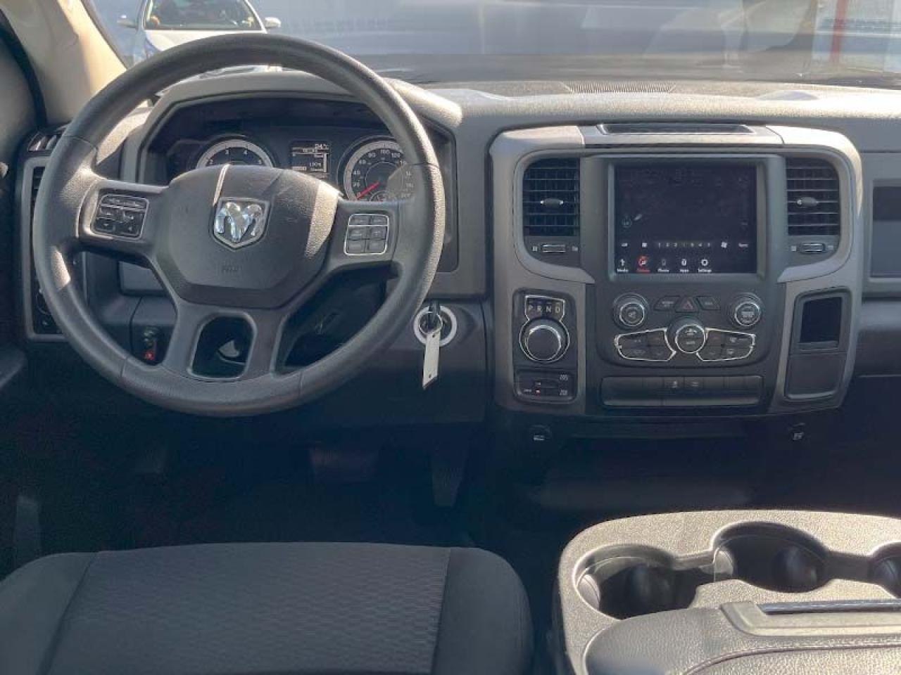 2020 RAM 1500 Classic EXPRESS - Photo #7
