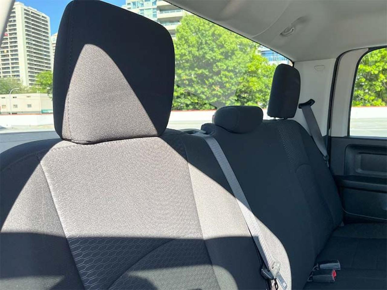 2020 RAM 1500 Classic EXPRESS - Photo #11