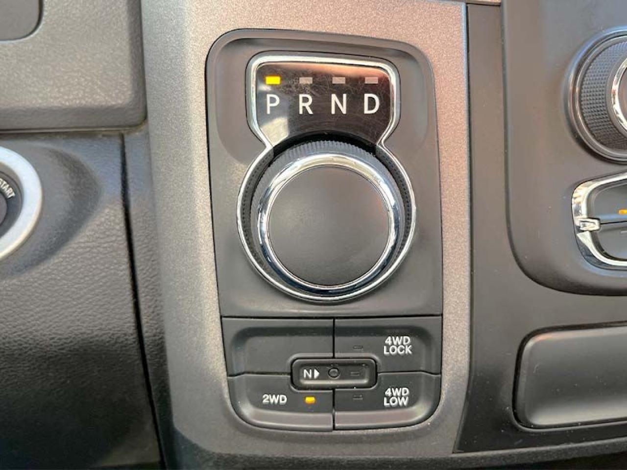 2020 RAM 1500 Classic EXPRESS - Photo #14