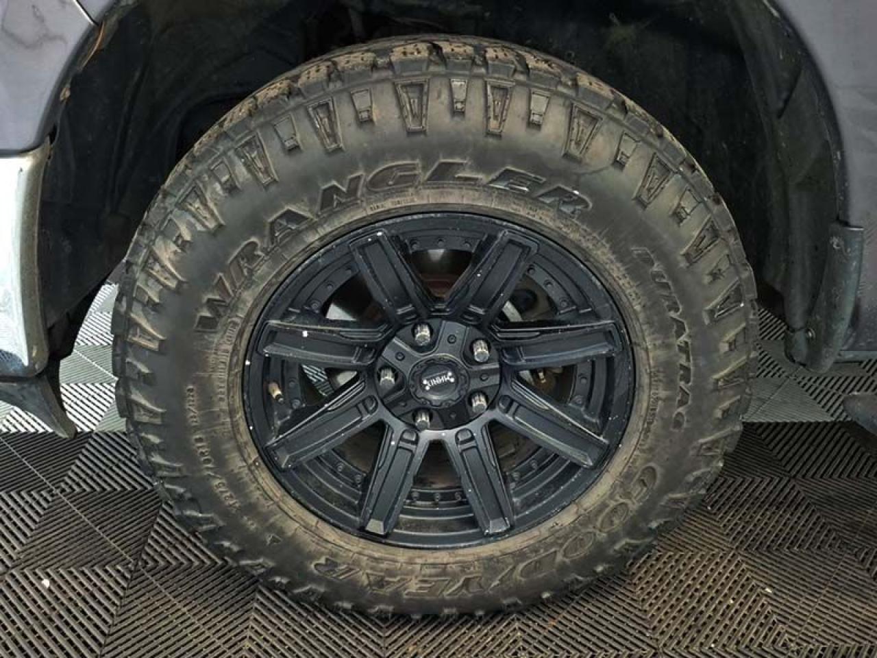 2022 RAM 1500 Classic TRADESMAN - Photo #8