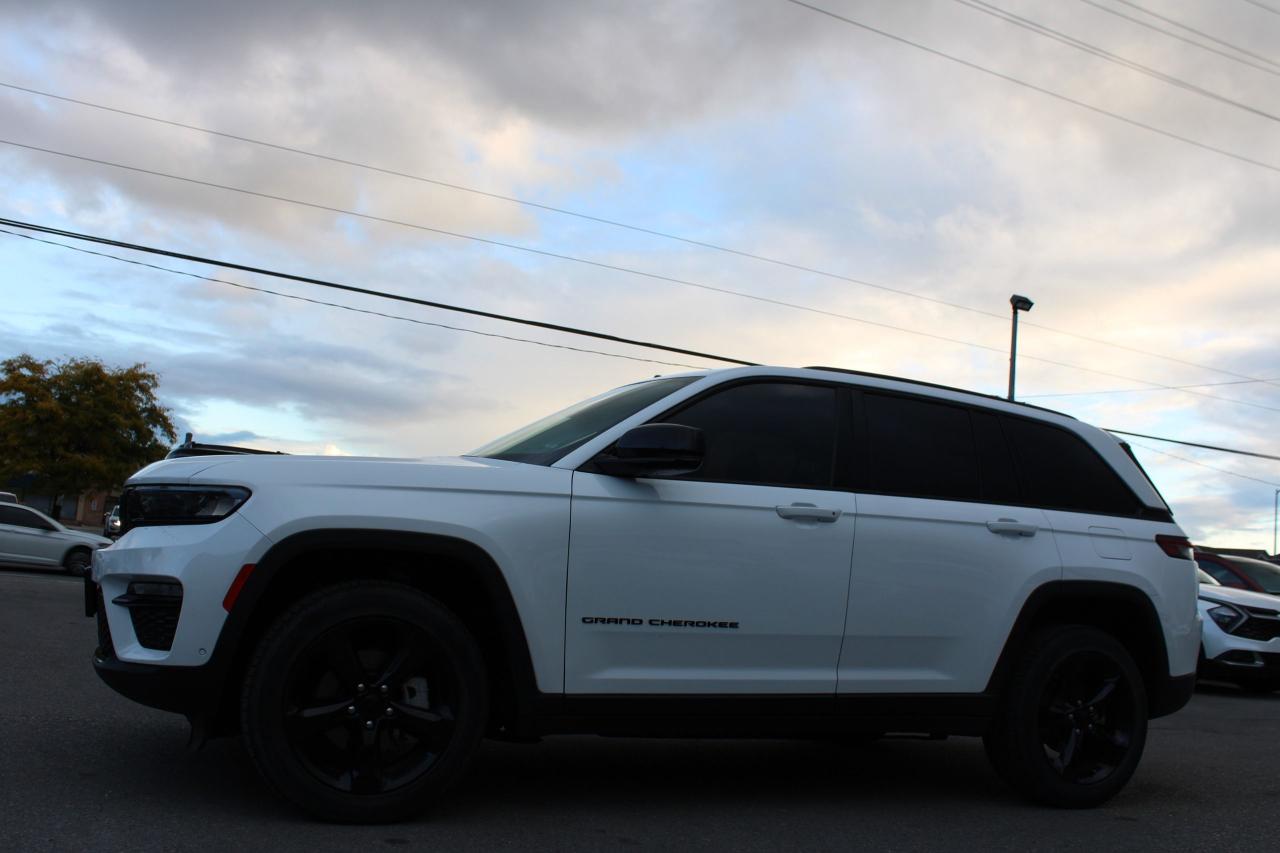 2023 Jeep Grand Cherokee LIMITED 4X4 Photo3