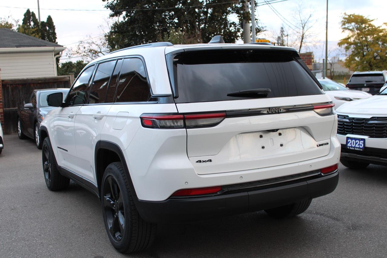 2023 Jeep Grand Cherokee LIMITED 4X4 Photo4