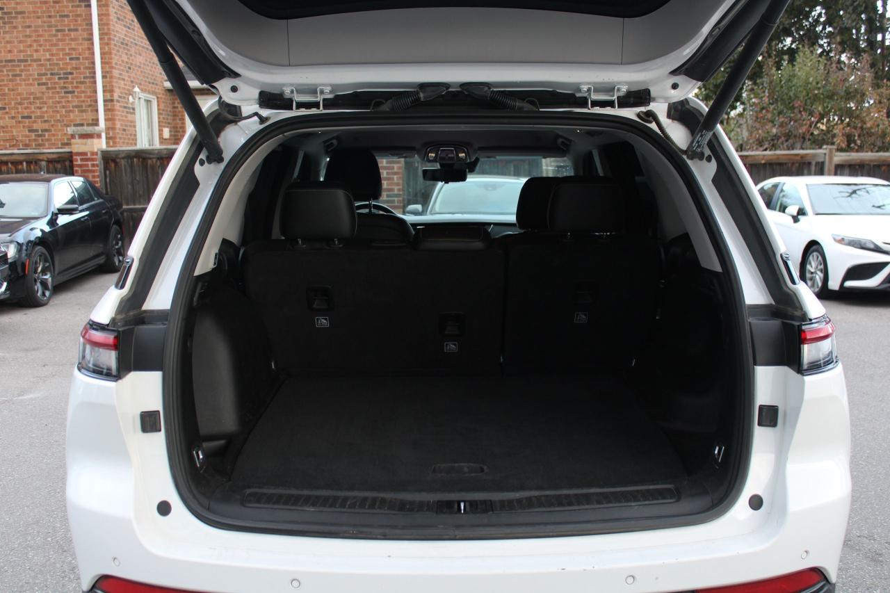 2023 Jeep Grand Cherokee LIMITED 4X4 - Photo #7