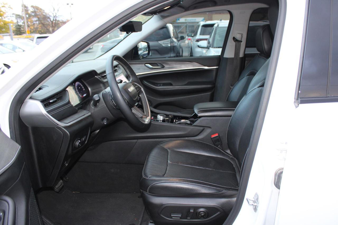 2023 Jeep Grand Cherokee LIMITED 4X4 - Photo #13