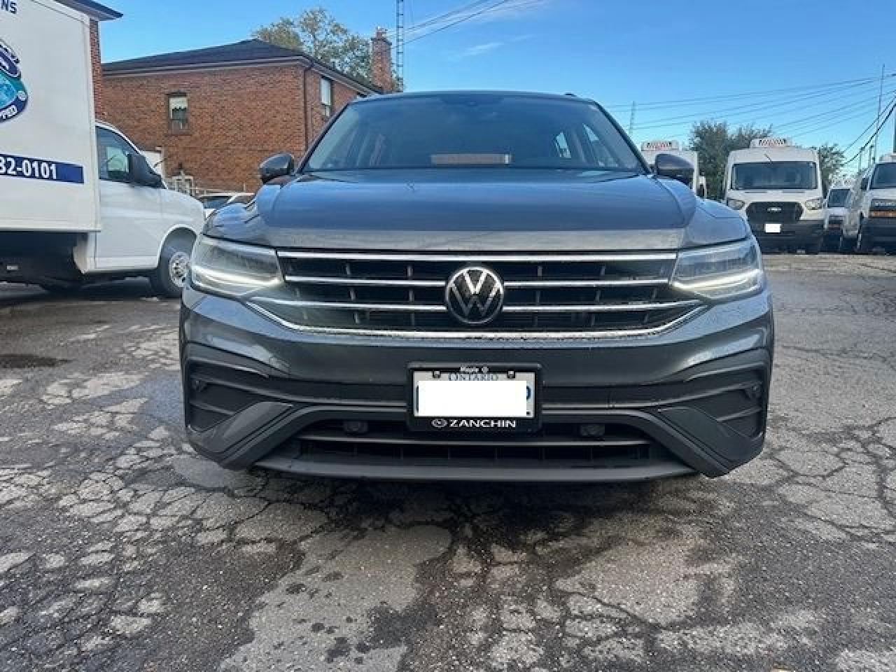 2023 Volkswagen Tiguan Trendline Photo3