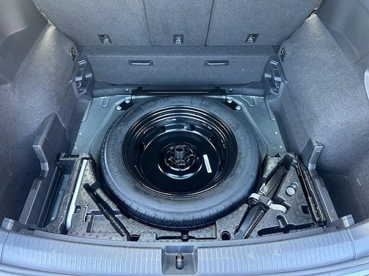 2023 Volkswagen Tiguan Trendline Photo