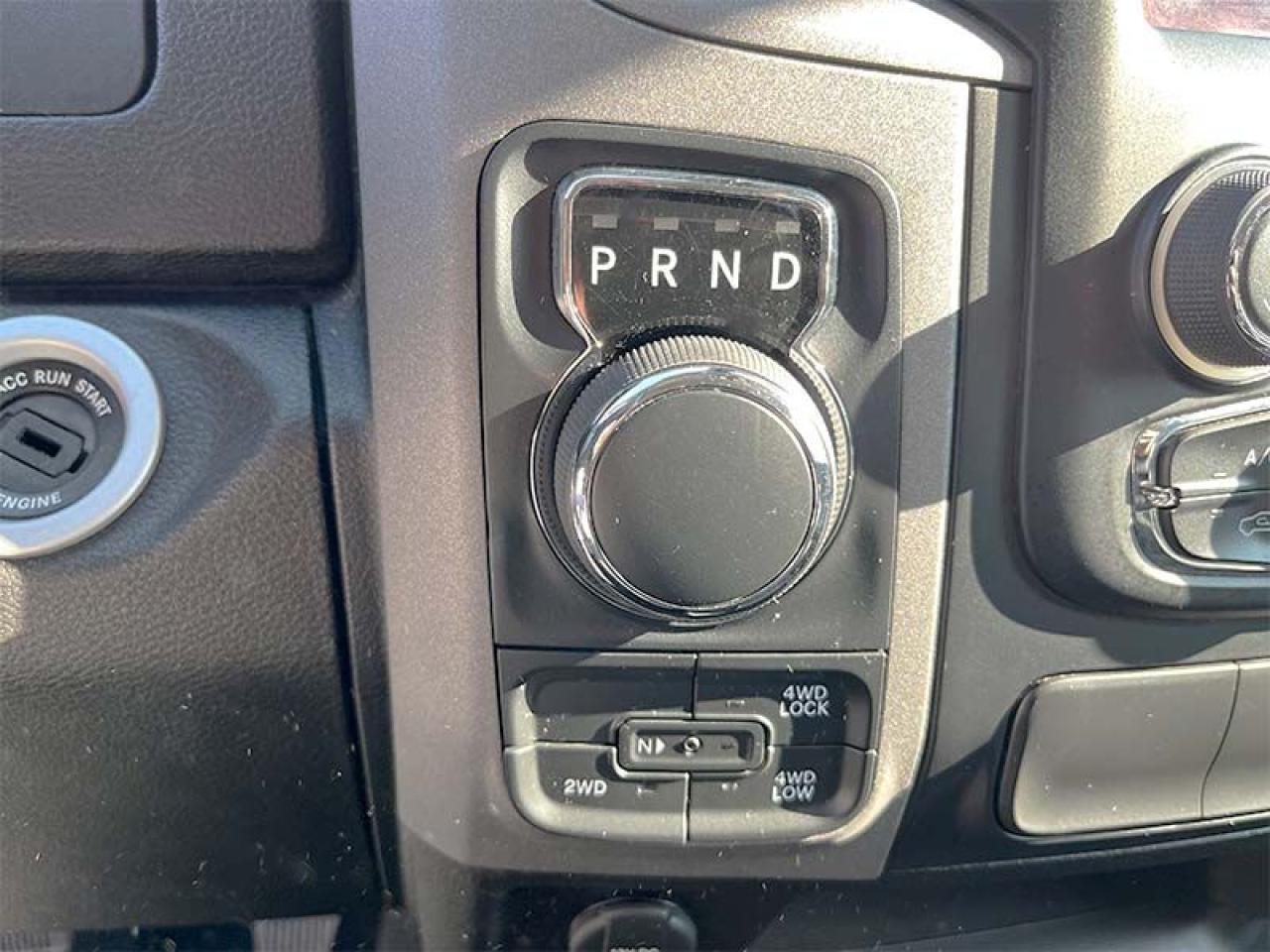 2021 RAM 1500 Classic EXPRESS - Photo #13