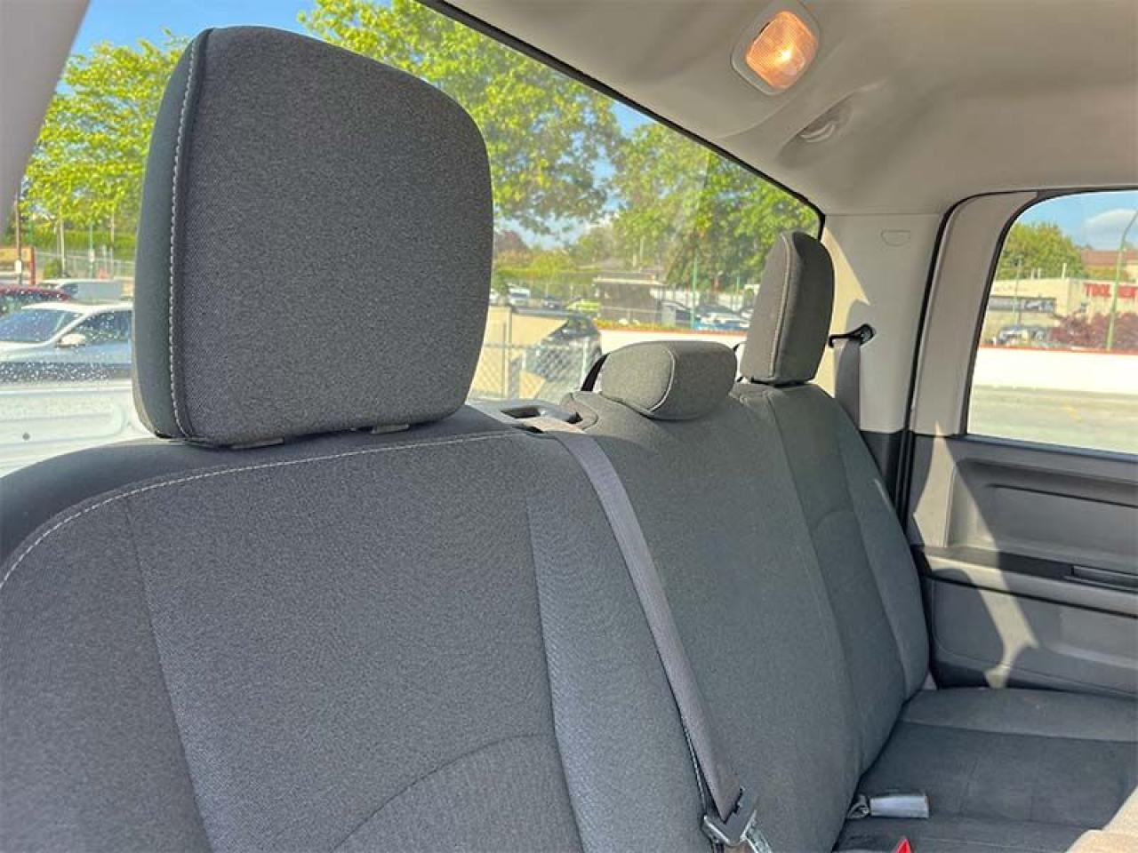 2021 RAM 1500 Classic EXPRESS - Photo #16