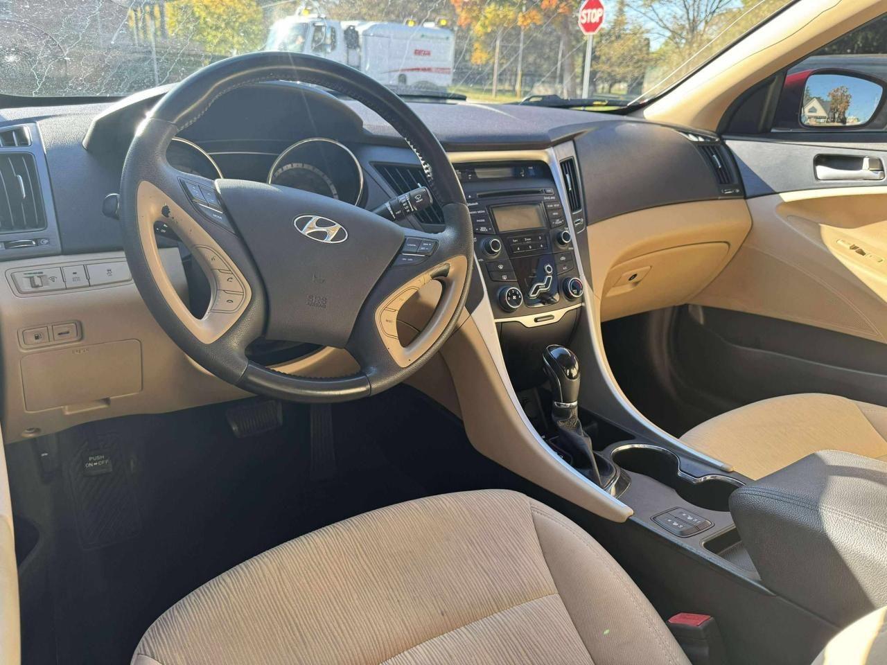 2013 Hyundai Sonata GLS - Photo #11