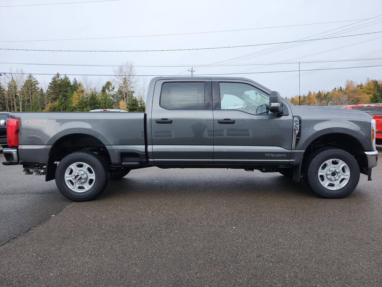 2026 Ford F-350 Super Duty SRW XLT 4WD CREW CAB 6.75' BOX Photo3