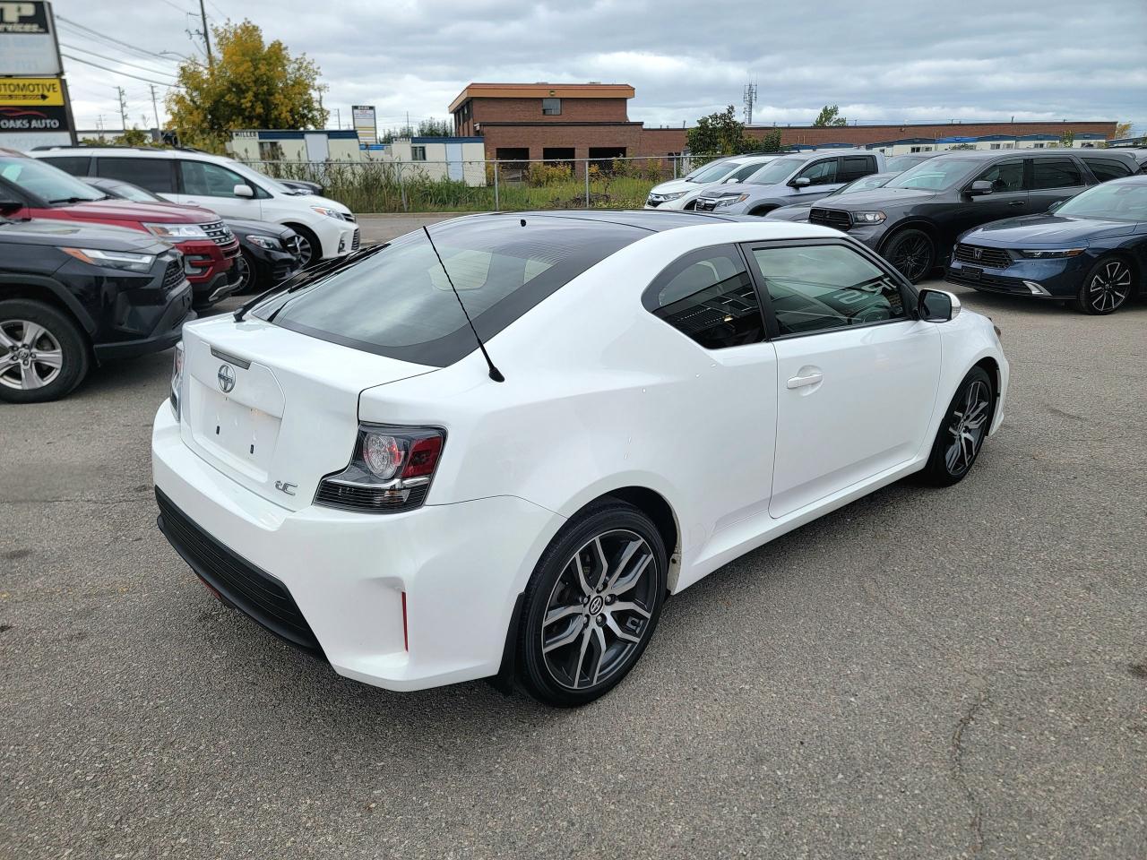 2014 Scion tC  Photo3