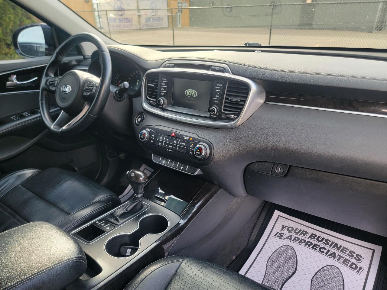 2017 Kia Sorento EX Turbo - Photo #15