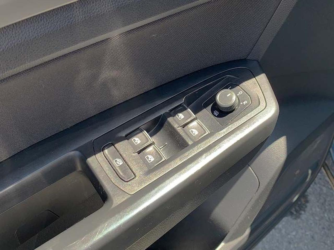 2018 Volkswagen Atlas Trendline 3.6 FSI 4MOTION - Photo #5