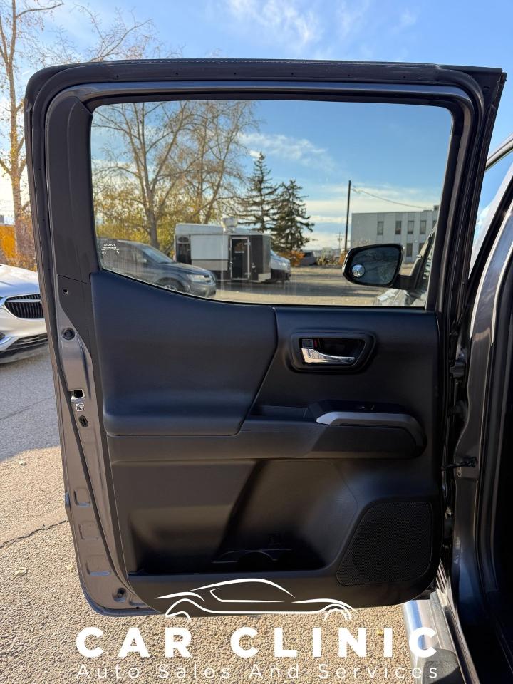 2018 Toyota Tacoma SR5 - Photo #11