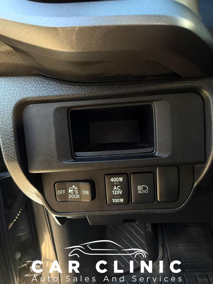 2018 Toyota Tacoma SR5 - Photo #17