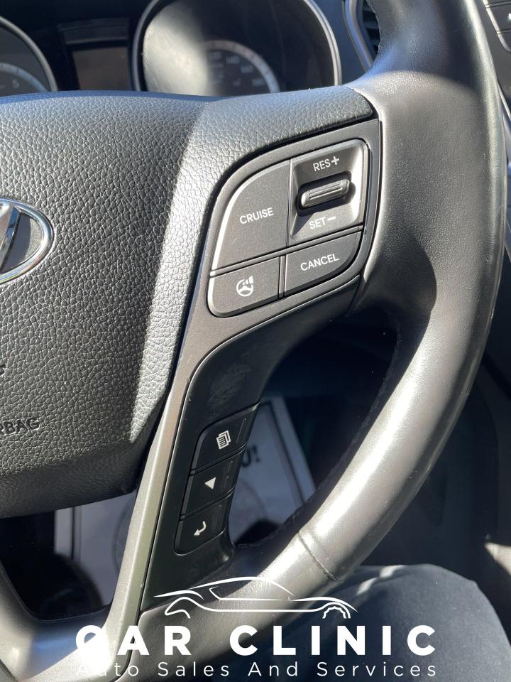 2013 Hyundai Santa Fe Luxury - Photo #4