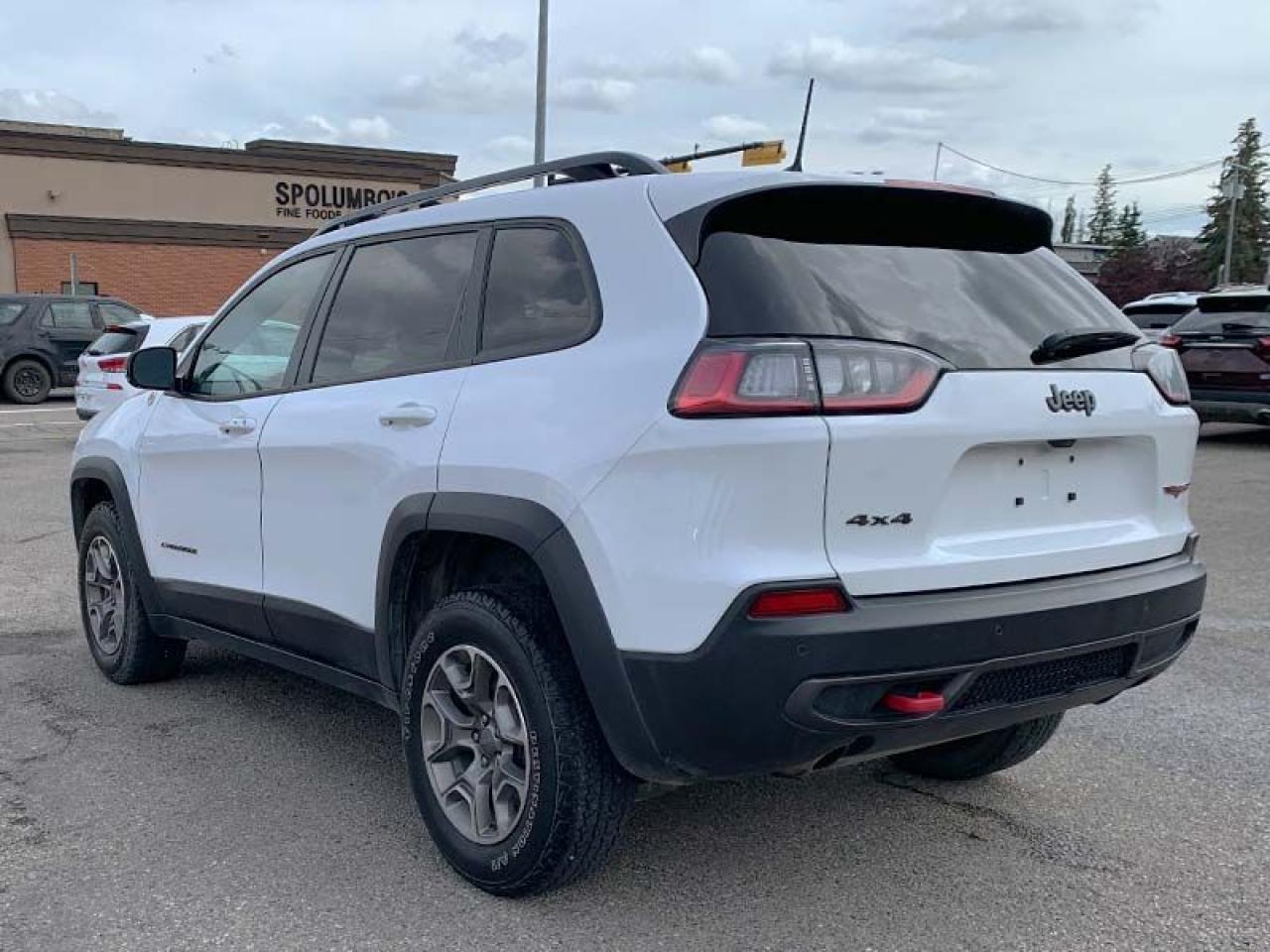 2022 Jeep Cherokee Trailhawk - Photo #4