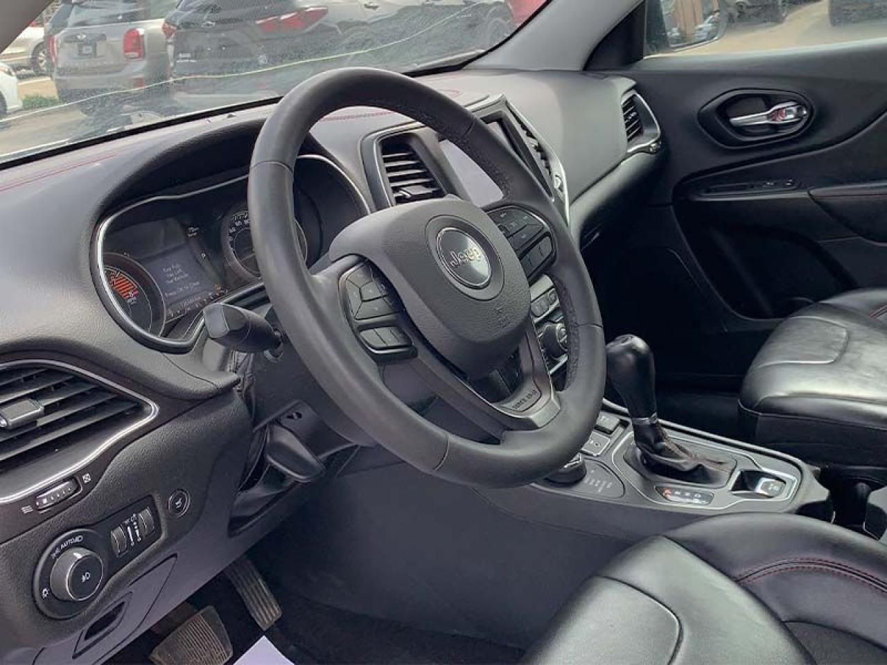 2022 Jeep Cherokee Trailhawk - Photo #6