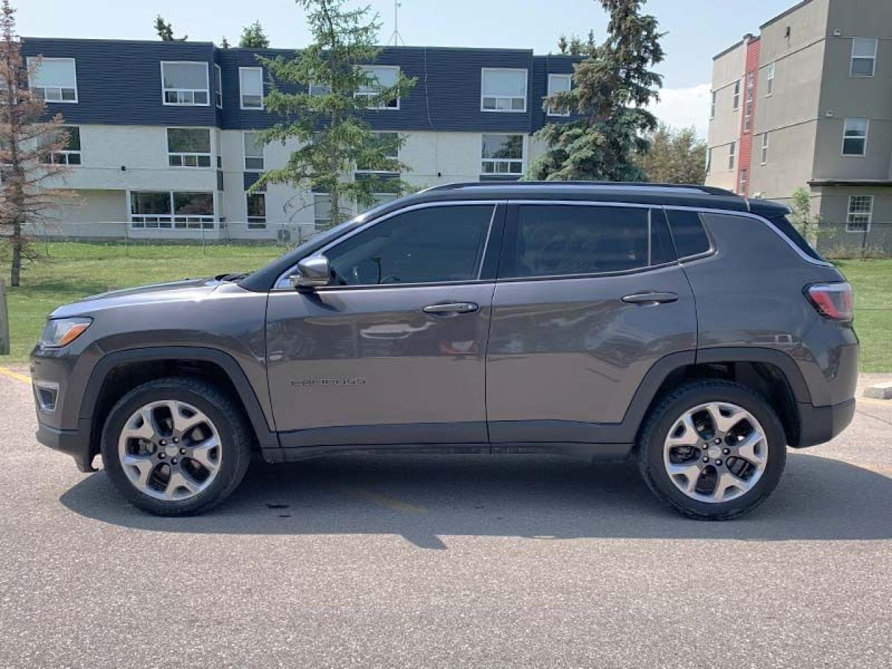 2020 Jeep Compass LIMITED - Photo #3