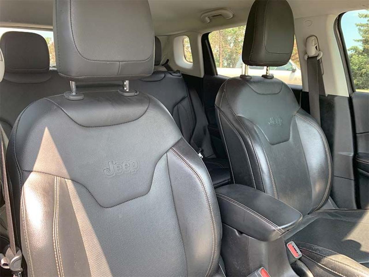 2020 Jeep Compass LIMITED - Photo #11