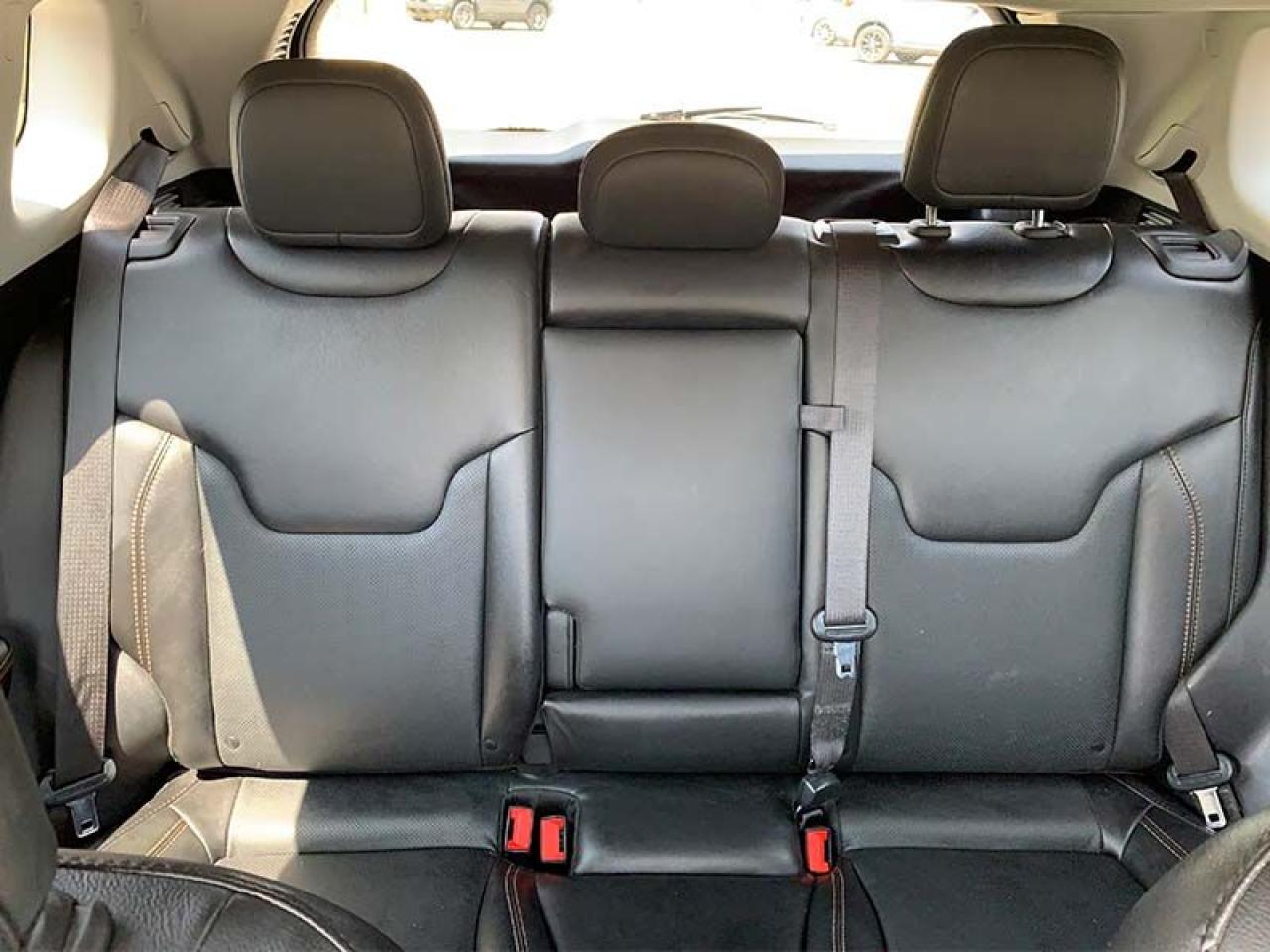 2020 Jeep Compass LIMITED - Photo #12