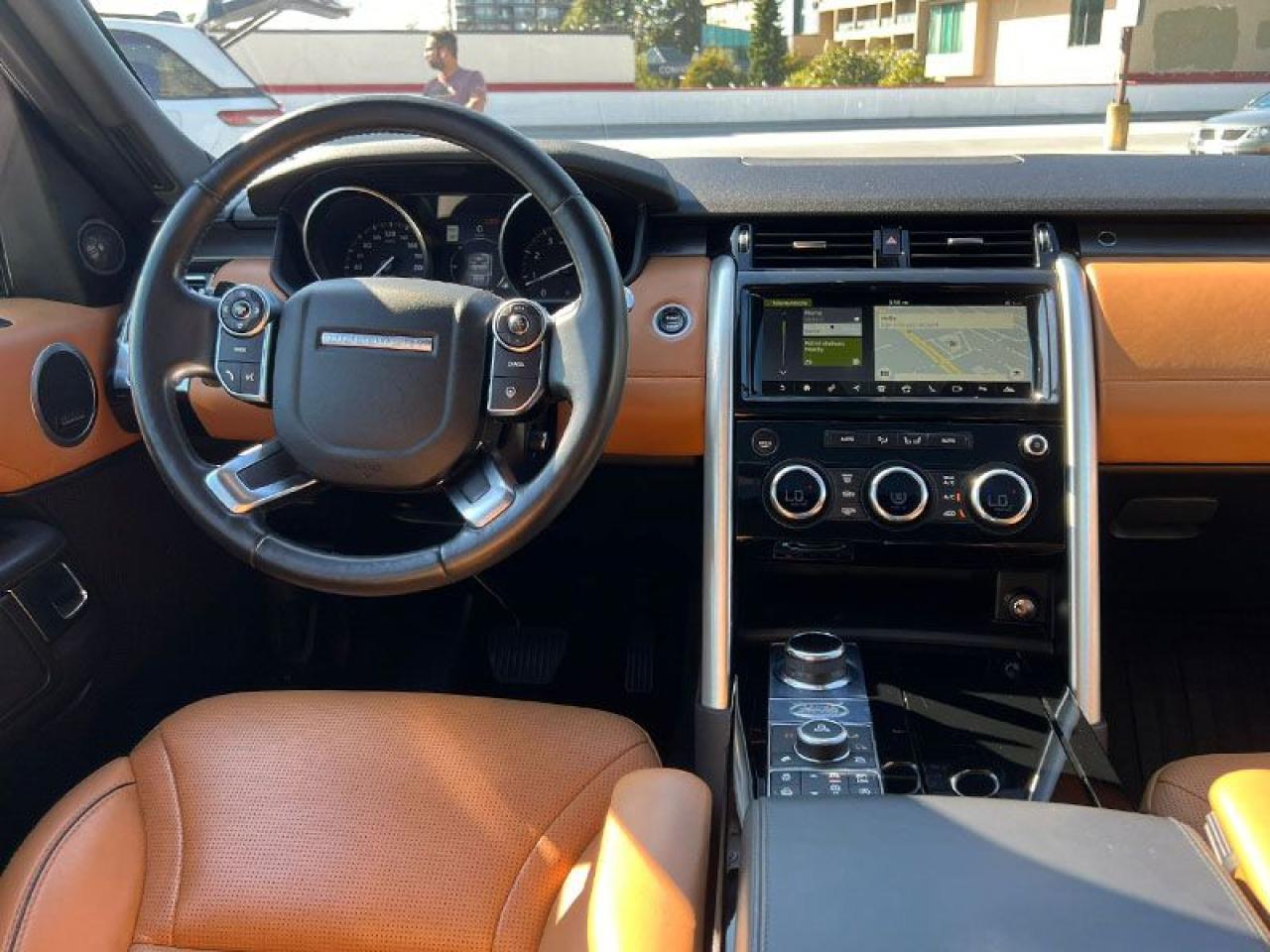 2017 Land Rover Discovery HSE LUXURY - Photo #7