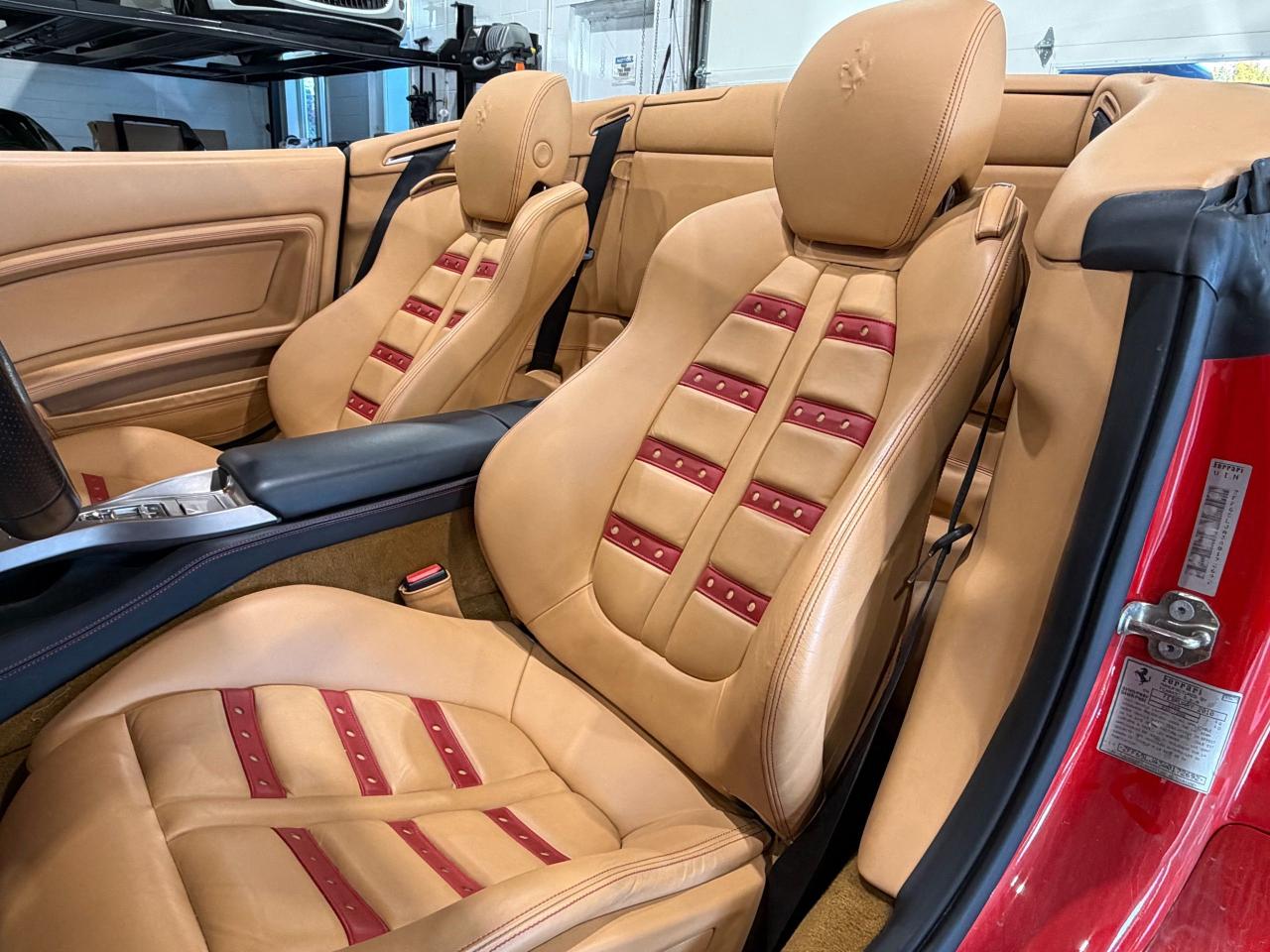 2010 Ferrari California  - Photo #14