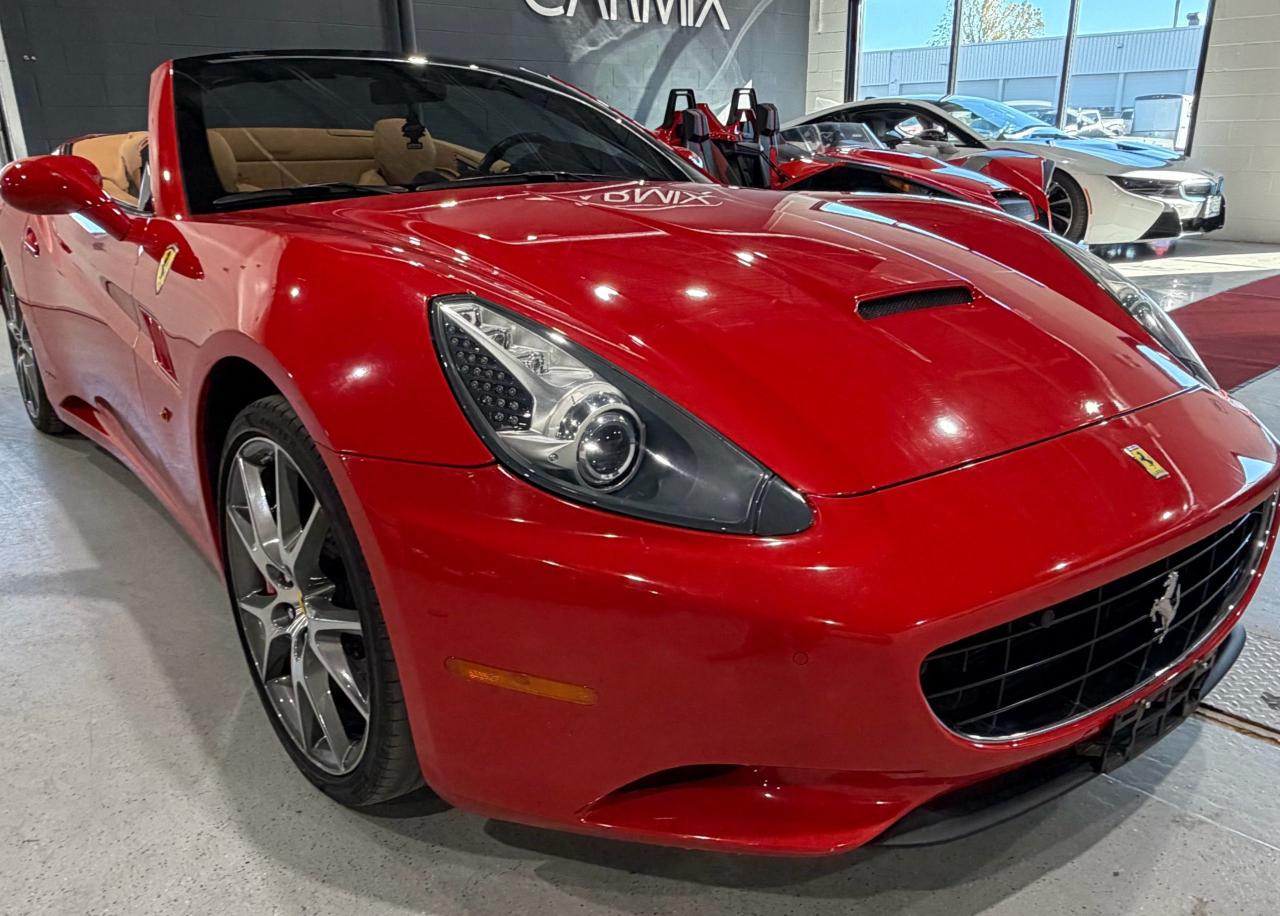 2010 Ferrari California  - Photo #10