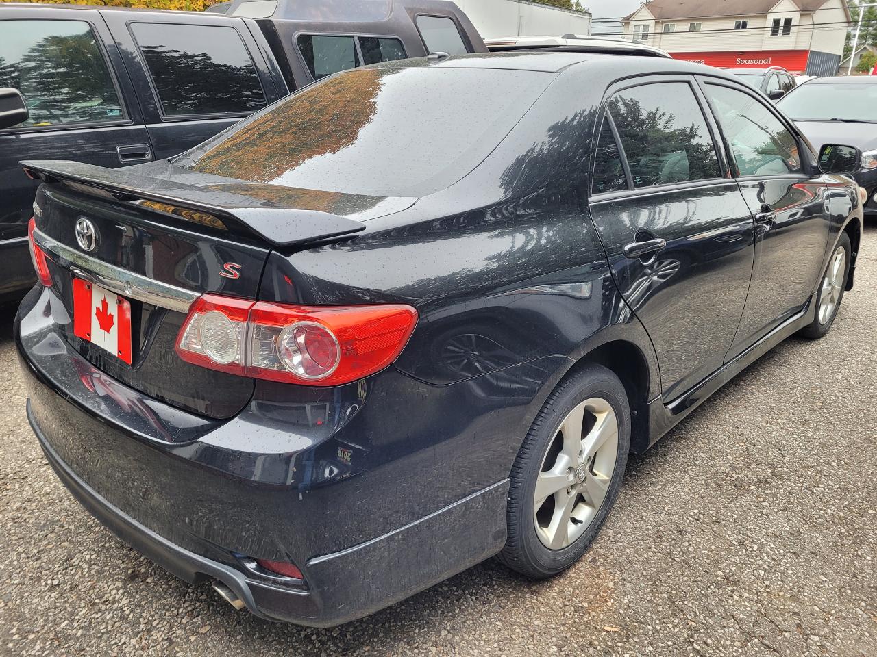 2012 Toyota Corolla 4dr Sdn Man S *1-Owner* Clean CarFax Trade-ins OK! Photo4