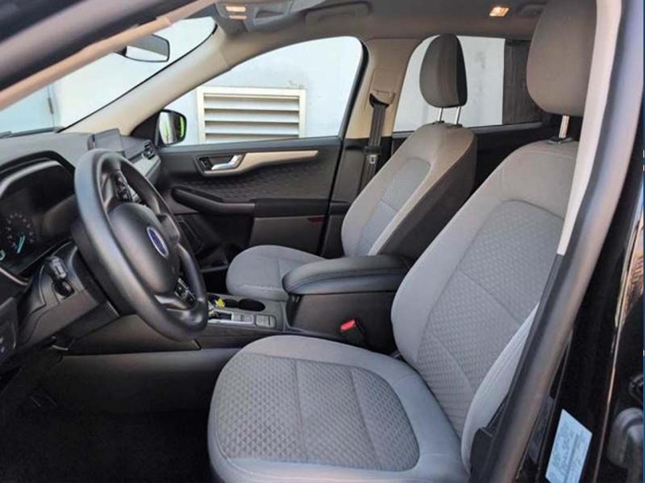 2020 Ford Escape SE AWD - Photo #3