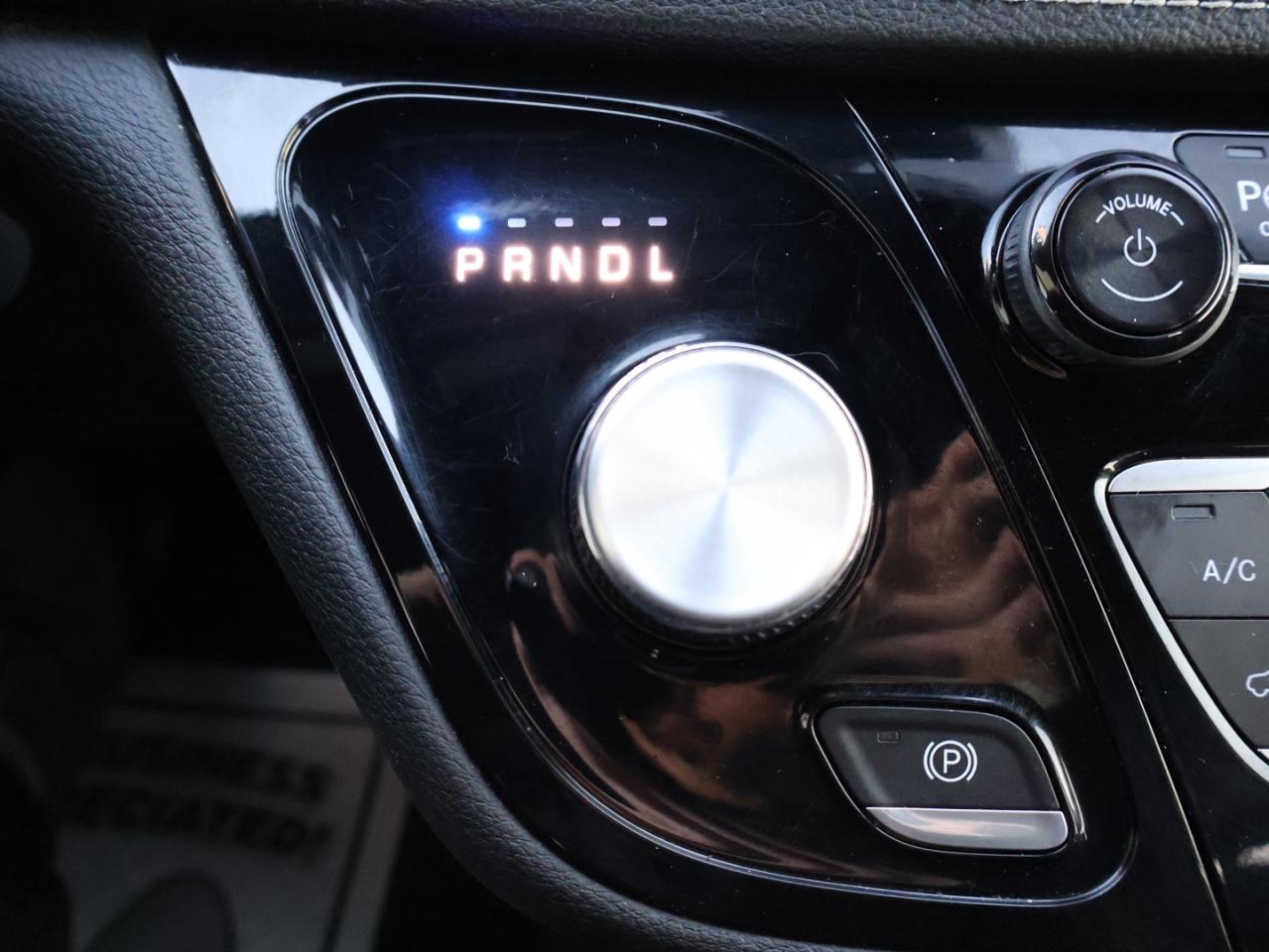 2019 Chrysler Pacifica LIMITED-PLUS S CERTIFIED *7 SEATS* NAVI 360 CAMERA DVD PANO ROOF HEATED LEATHER P,SENSORS - Photo #18